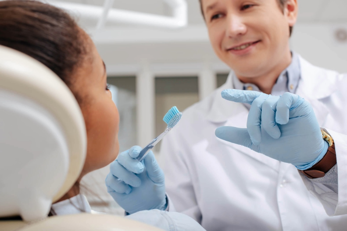 oral hygiene tips for patients undergoing cancer therapy