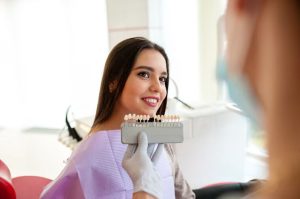 patient choosing dental veneers